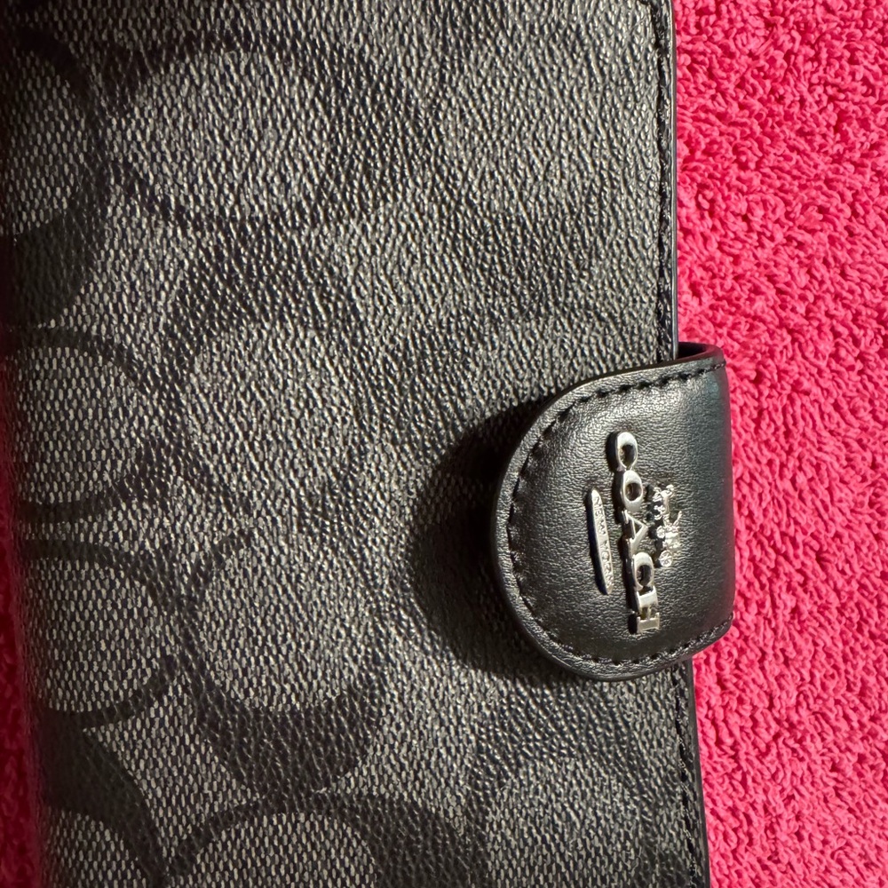 COPY - Wallet - Picture 3 of 8